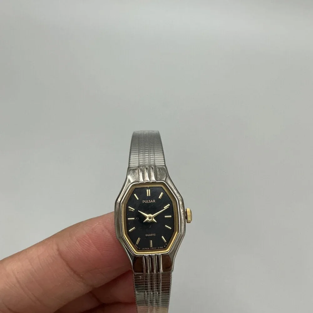 Vintage Pulsar Womens Watch 16mm Black Silver Tone V810-5750 New Battery 5.75